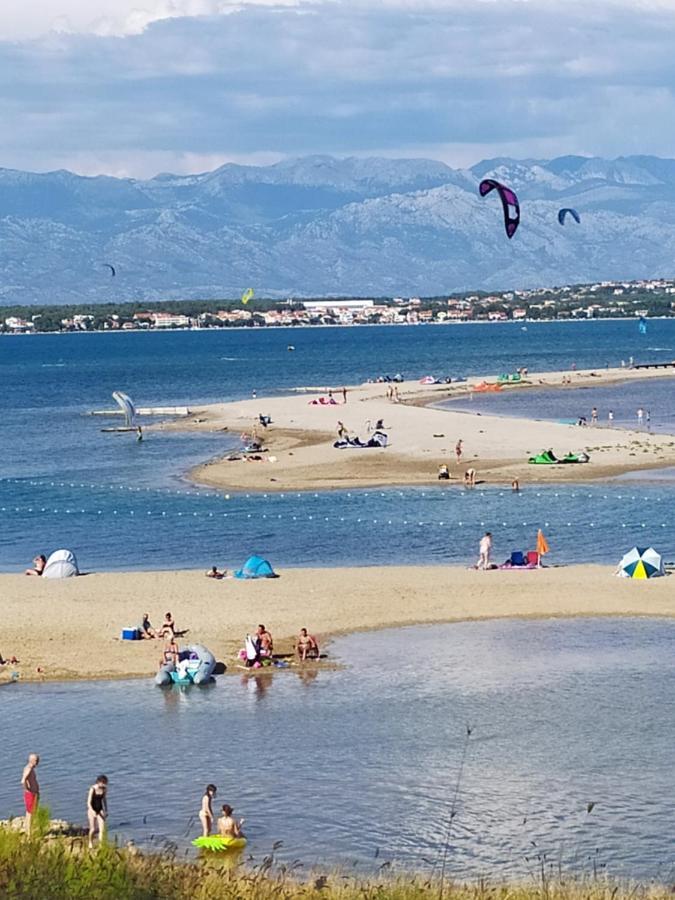 Apartmani Mira Nin Esterno foto