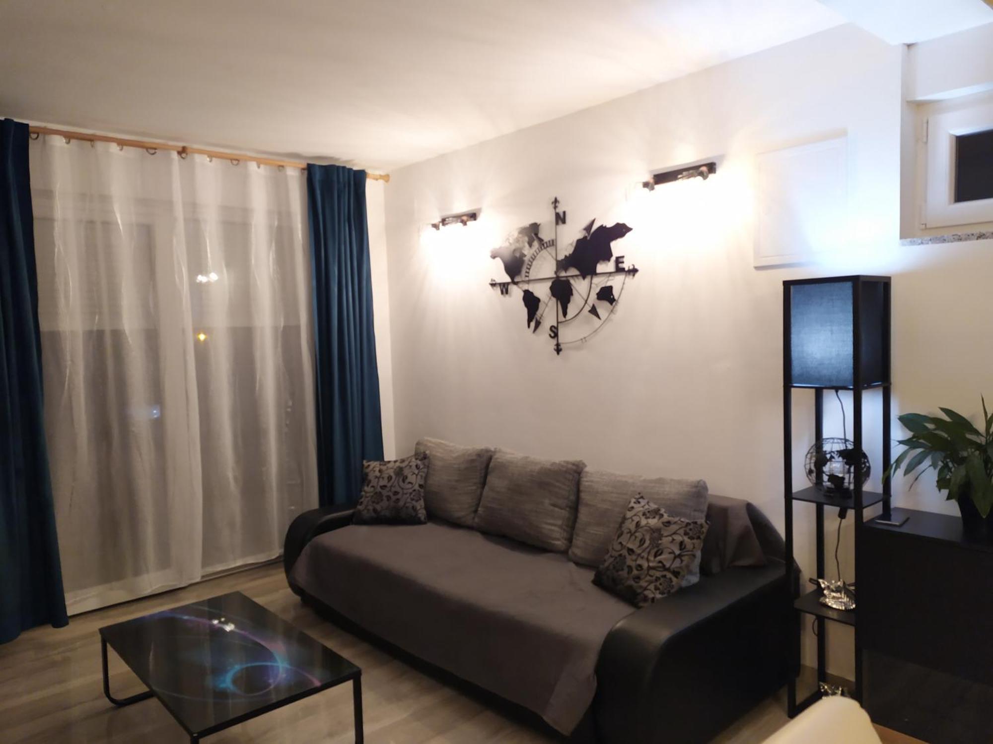 Apartmani Mira Nin Esterno foto